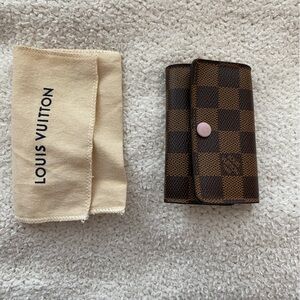 RARE LOUIS VUITTON Damier Ebene Multicles 6 Key Holder in Rose Ballerine